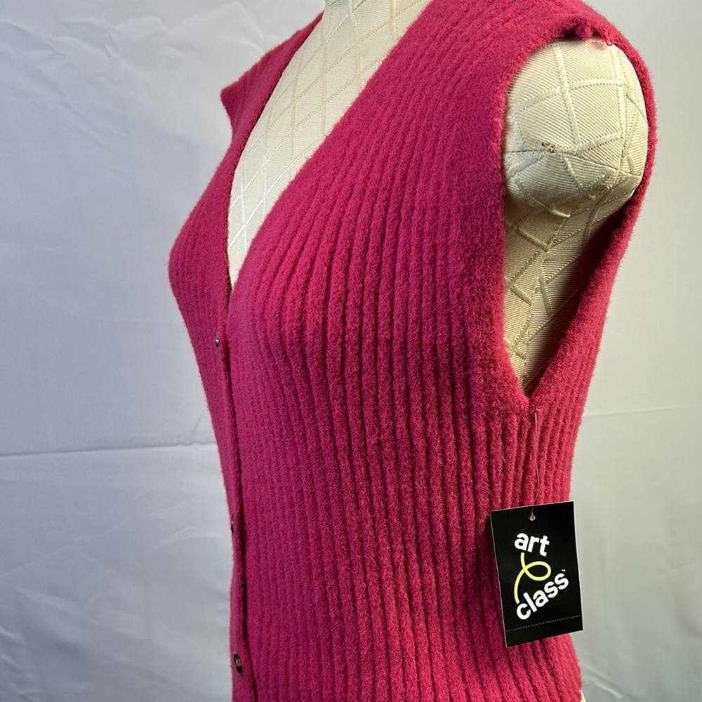 Art Class Pink Sweater Vest Size XL New. 3 Button down. Lots of stretch - Picture 4 of 8